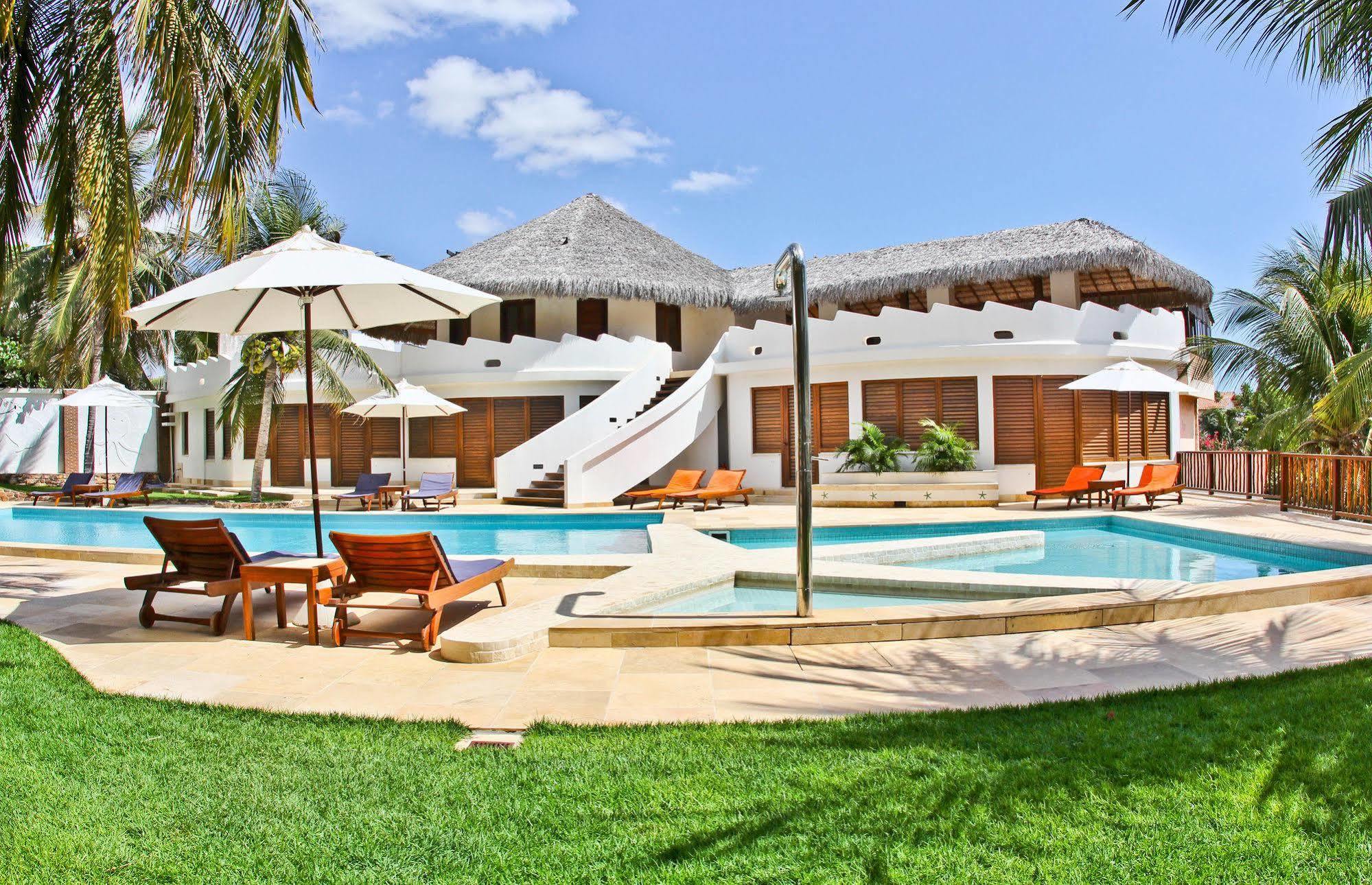 Hotel & Pousada Tatajuba Canoa Quebrada Luaran gambar